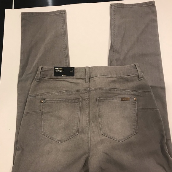 Chico's Denim - 🆕Chico’s So Lifting Slim Leg Jeans